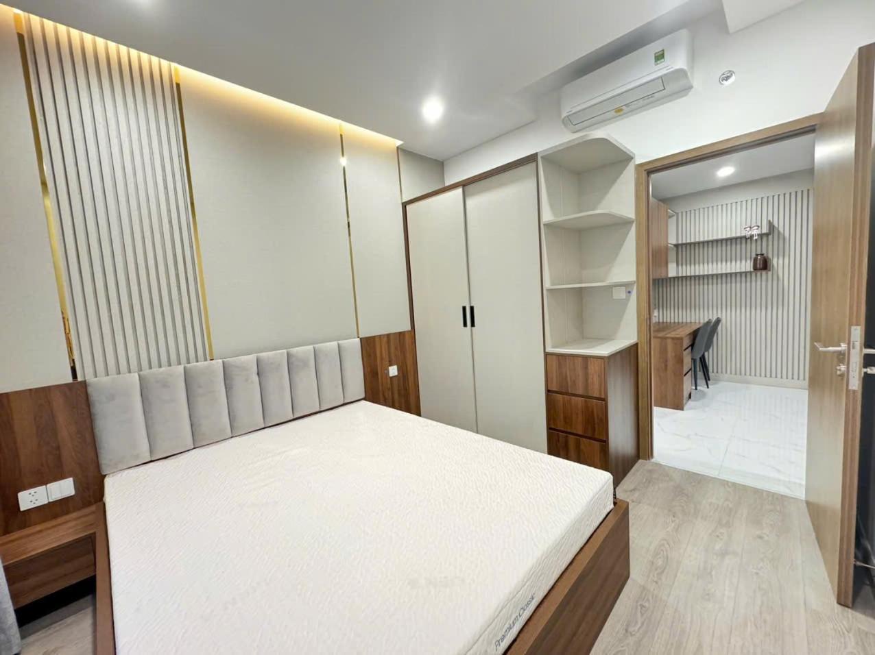 Nha Cua Truc - Diamond Alnata Celadon Căn hộ *